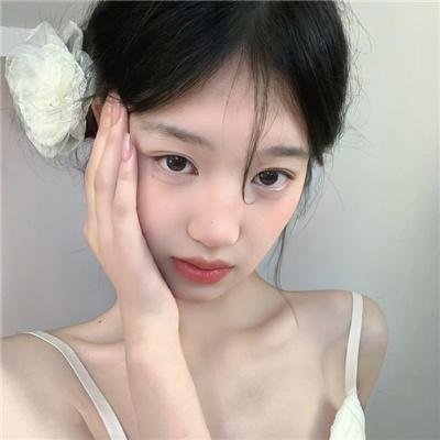 带剑的小孩